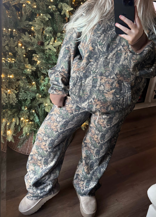 EVERGREEN DARK CAMO LOUNGE SWEATPANTS
