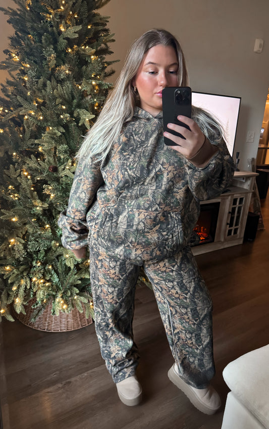 EVERGREEN DARK CAMO LOUNGE HOODIE