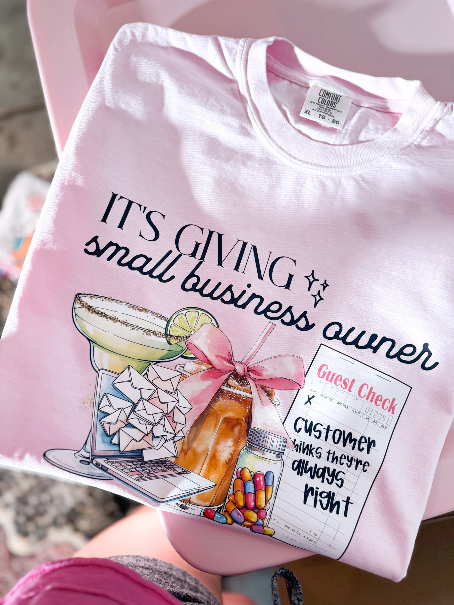 ITS GIVING SMALL BUSINESS OWNER BLOSSOM TEE